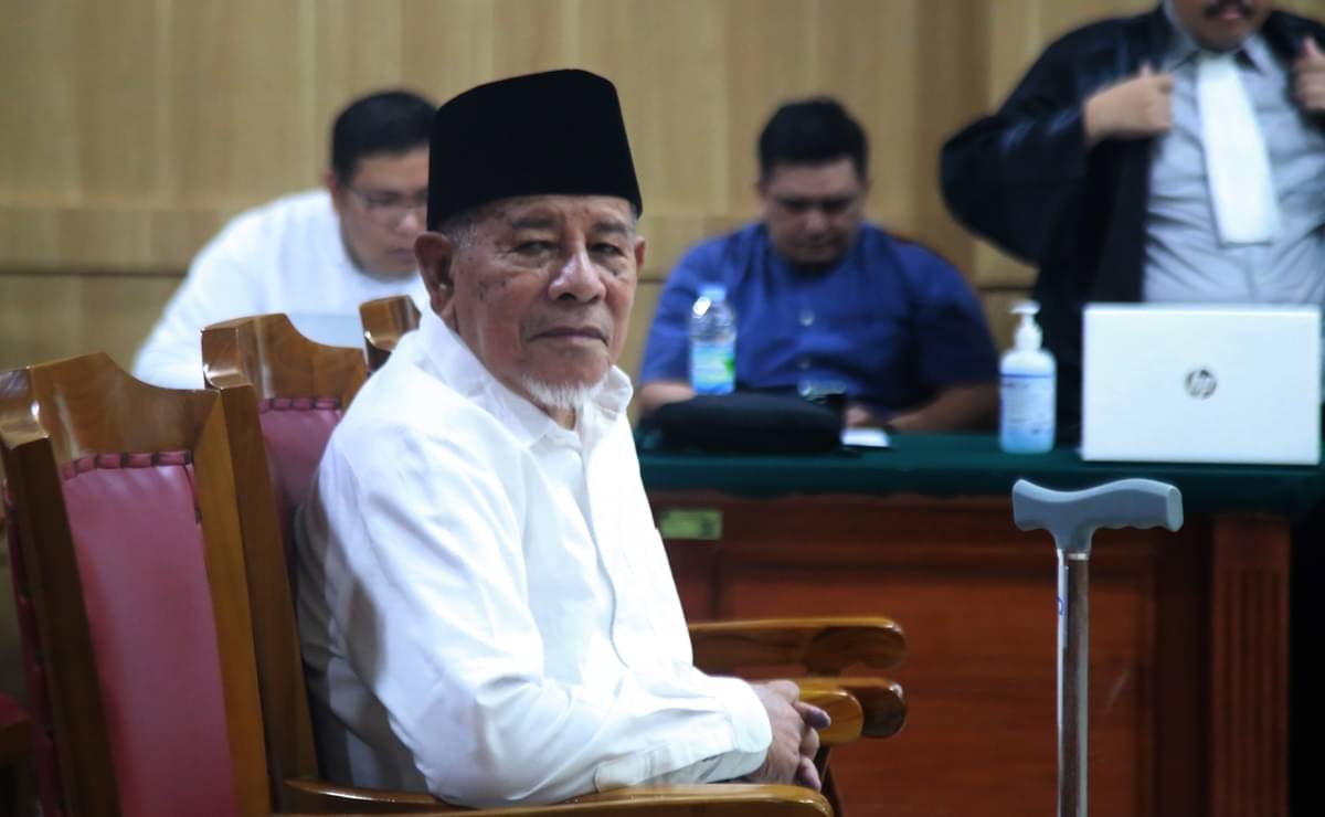 JPU di Pengadilan Tipikor Ternate menghadirkan 14 saksi untuk mendalami dugaan intervensi yang dilakukan oleh Gubernur nonaktif Maluku Utara