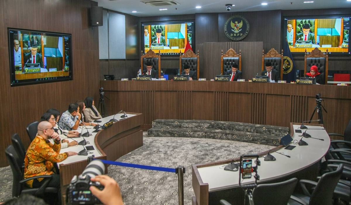 Suasana pembacaan putusan perkara dugaan pelanggaran KEPP Ketua KPU Hasyim Asy'ari