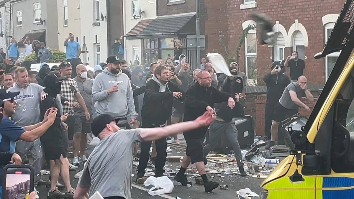 Sebanyak 22 polisi terluka dalam kerusuhan yang terjadi di Southport