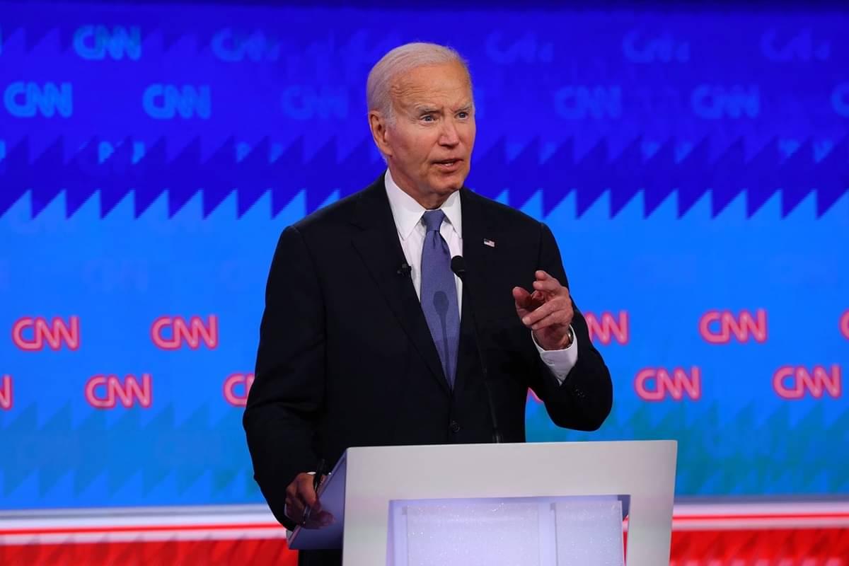 Presiden Joe Biden mengkritik keputusan Hakim Distrik AS Aileen Cannon yang membatalkan kasus dokumen rahasia terhadap Donald Trump.