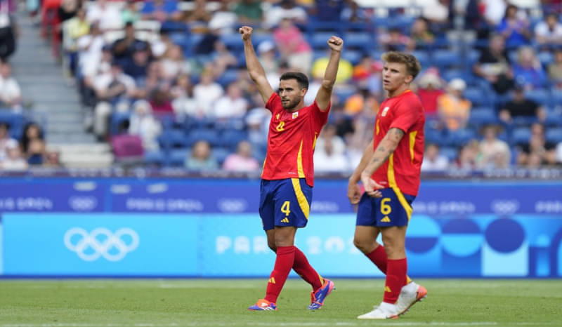 Pemain timnas Spanyol melakukan selebrasi usai mengalahkan timnas Uzbekistan di laga Olimpiade Paris 2024. 