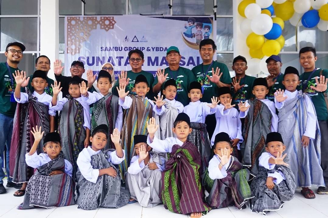 Beberapa anak yang mengikuti sunatan massal.