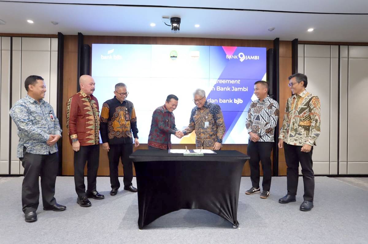 Penandatanganan  Perjanjian Antar Pemegang Saham antara Bank BJB dan pemegang saham Bank Jambi. 