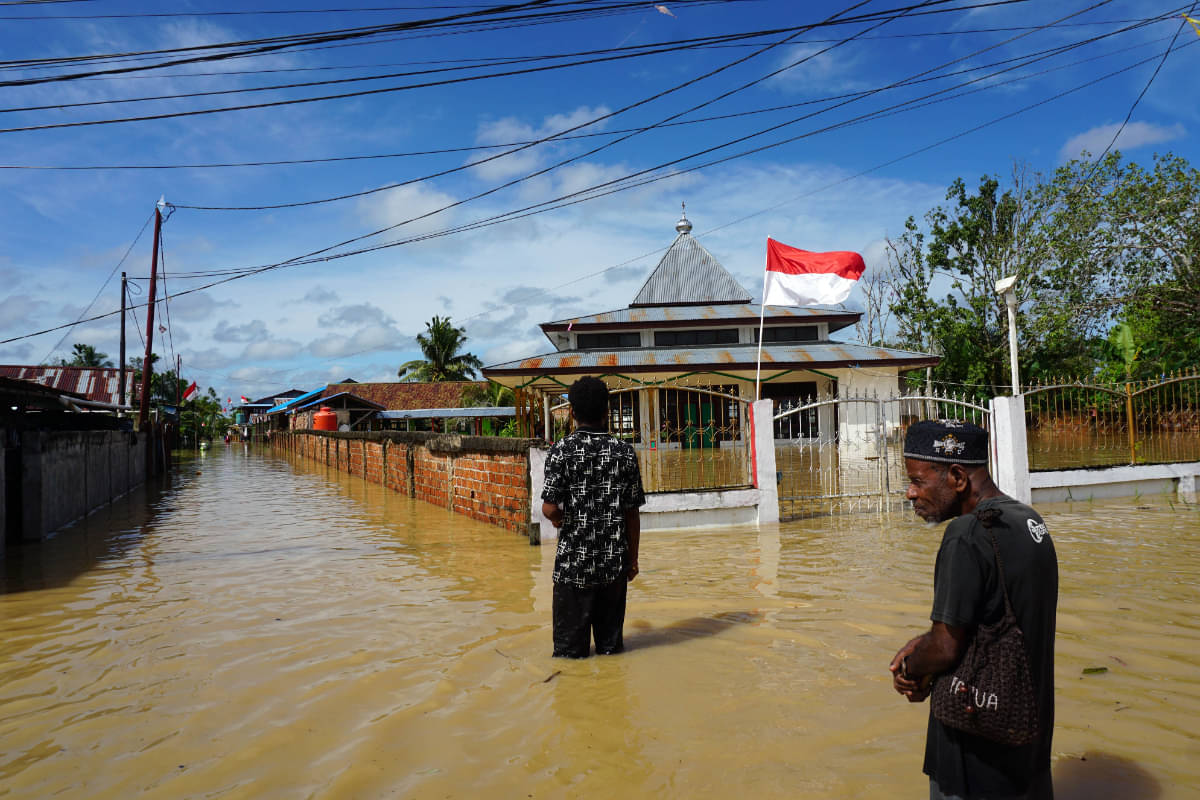 BPBD Kota Sorong menyebutkan bencana banjir dan tanah longsor yang terjadi sejak Selasa (23/8) dini hari di wilayah tersebut mengakibatkan d