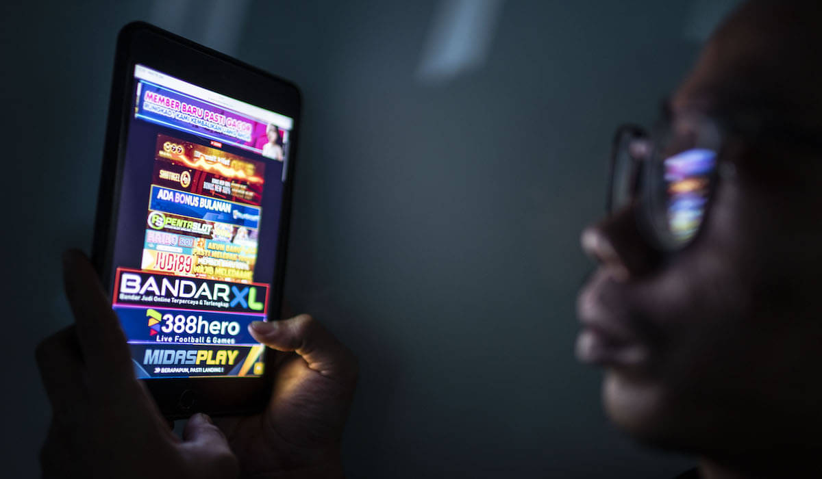Kecanduan judi online