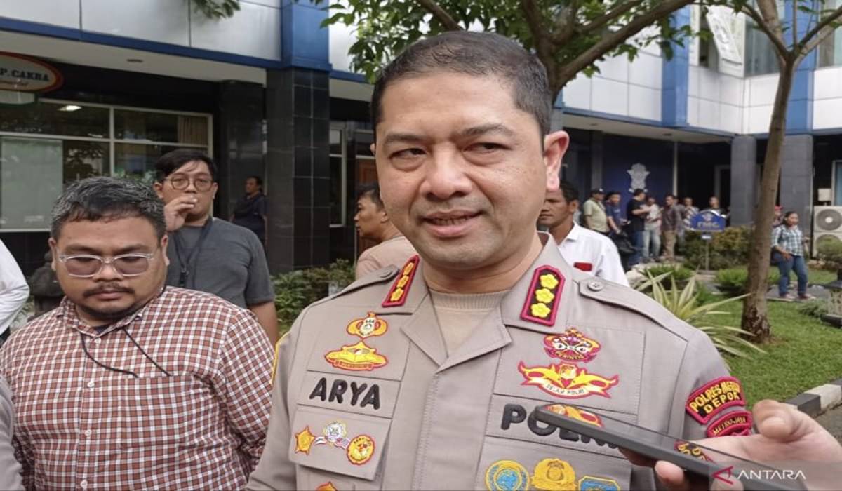 Kapolres Metro Depok, Kombes Pol. Arya Perdana.