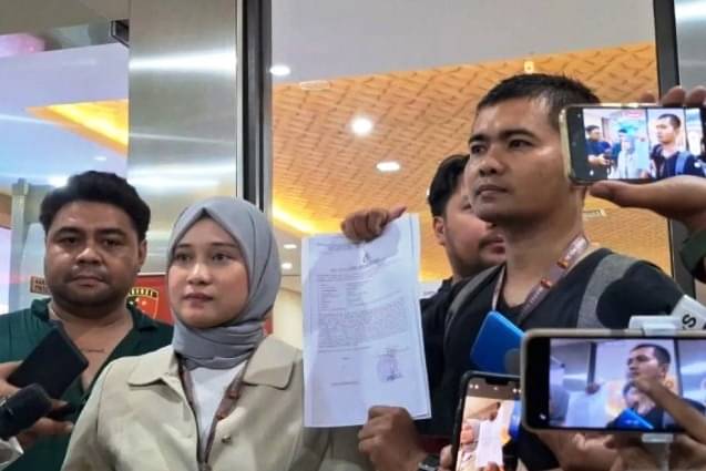 Orangtua salah satu anak korban kekerasan MI.