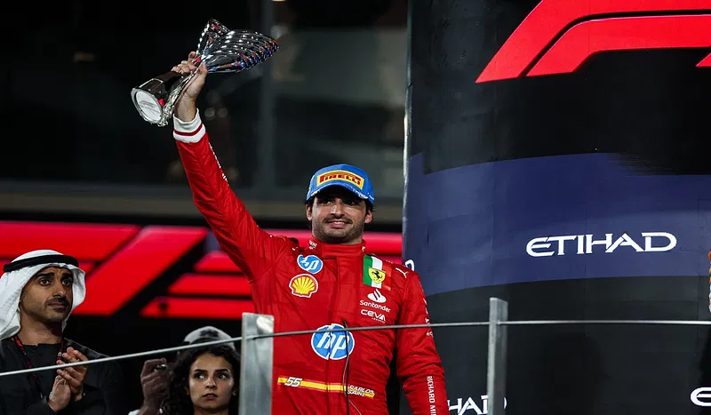 Carlos Sainz Bahas Kenangan Manis Selama Membela Ferrari