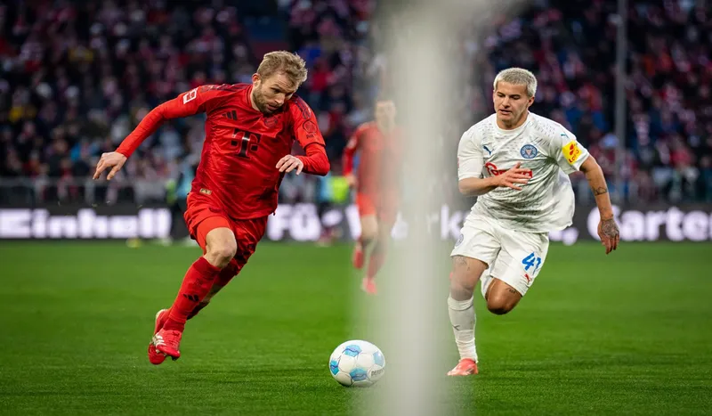 Bayern Muenchen vs Holstein Kiel, Drama Tujuh Gol Warnai Kemenangan Die Roten