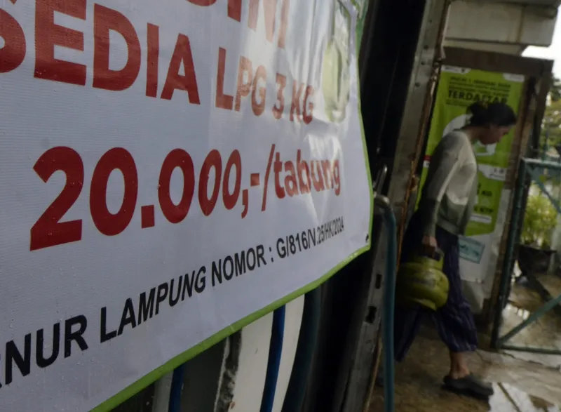 Larangan Ngecer Elpiji 3 Kg Bikin Pedagang Kecil Menjerit