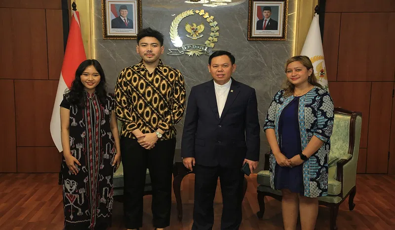 Ketua DPD RI Dukung Adith Hendart Tampil di New York Fashion Week