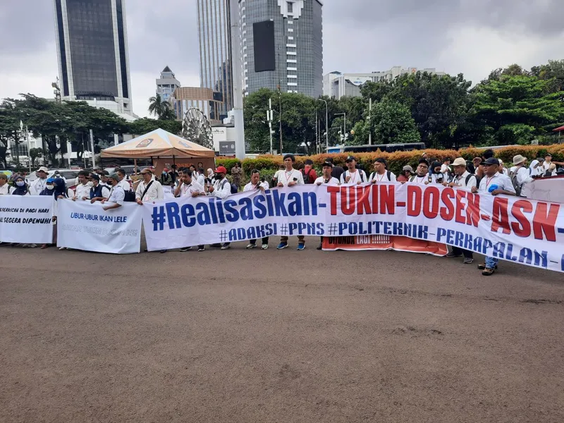Kemendikti-Saintek Tanggapi Dua Tuntutan Demo Dosen Soal Tukin