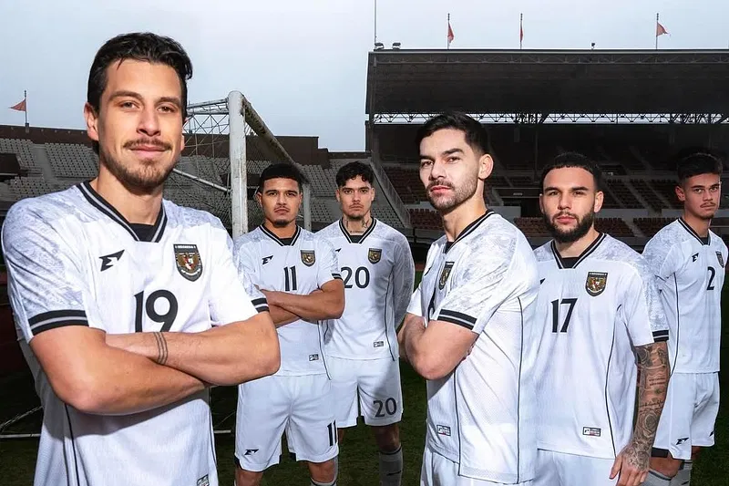 Erspo Rilis Jersei Tandang Timnas Indonesia, Putih dengan Ornamen Garuda