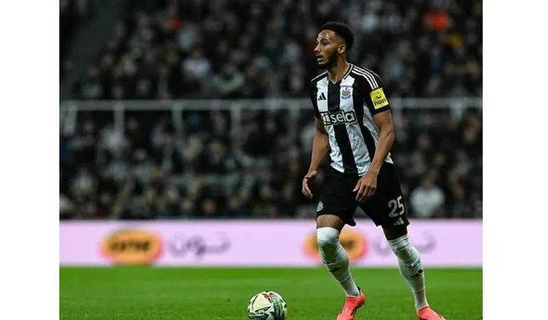 Juventus Datangkan Lloyd Kelly dari Newcastle United