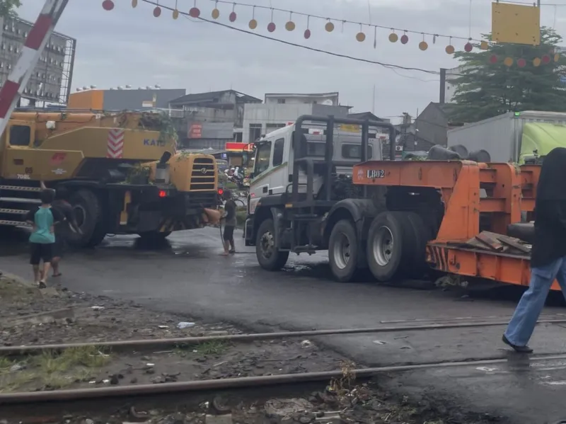 PT KAI Daop 8 Ingatkan Masyarakat Waspadai Perlintasan Sebidang