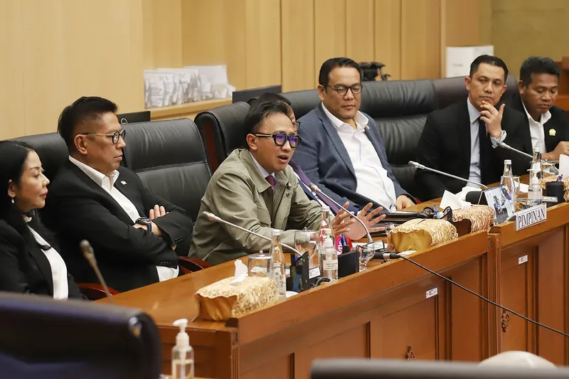 Komisi XII Soroti Maraknya Penambangan Emas Ilegal di Kalbar yang Diduga Ada Bekingan