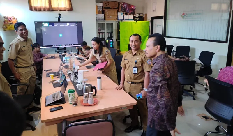 Ada Larangan ASN Bawa Wadah Plastik Sekali Pakai, Sekda Bali Gelar Sidak