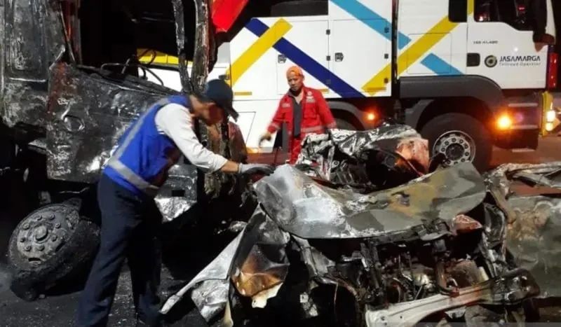Begini Kronologi Kecelakaan Maut di Gerbang Tol Ciawi