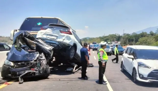 Kecelakaan di Tol Ciawi, Kemehub akan Panggil Pimpinan Perusahaan Air Minum dan Operator Angkutan Barang