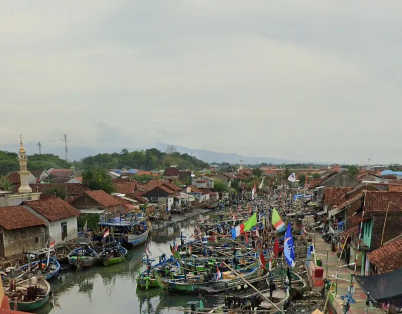 Awas, Badai, Gelombang Tinggi 3 Meter, Rob dan Cuaca Ekstrem di Jawa Rabu 5 Februari 2025