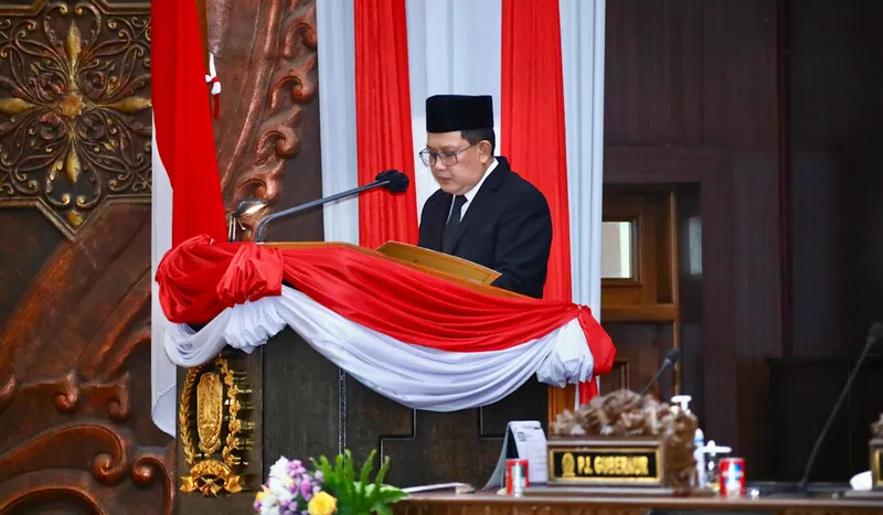 Pj Gubernur Adhy Beberkan Strategi Tarik PAD dari JGU dan Jamkrida Usai Berubah Jadi Perseroda di Sidang Paripurna DPRD Jatim