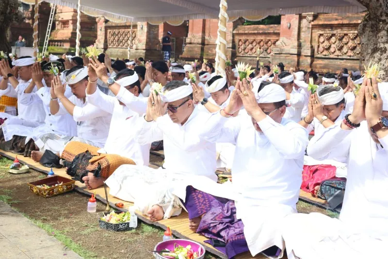 Pemkot Denpasar Gelar Peringatan Hari Suci Saraswati