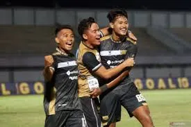 Dewa United Gusur Persija Usai Menang 2-1