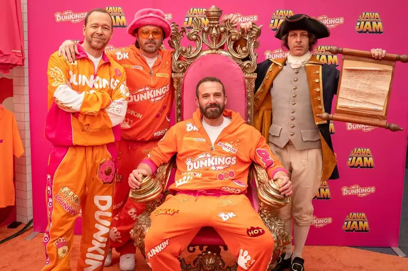 Ben Affleck Kembalikan DunKings dalam Iklan Super Bowl Dunkin' 2025 