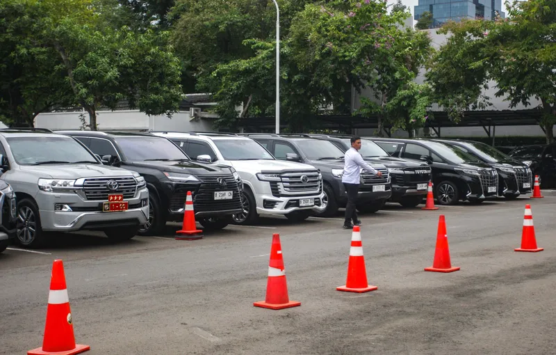 Daftar lengkap pelat nomor mobil menteri dan pejabat era presiden Prabowo