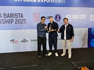 Muhammad Aga Champion 1 Indonesia Barista Championship 2025, buat kopi dengan santan kelapa