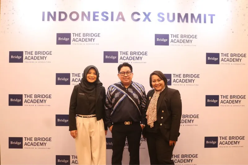 Universitas ESA UNGGUL SEBAGAI Mitra Universitas Dalam Indonesia CX Summit 2025