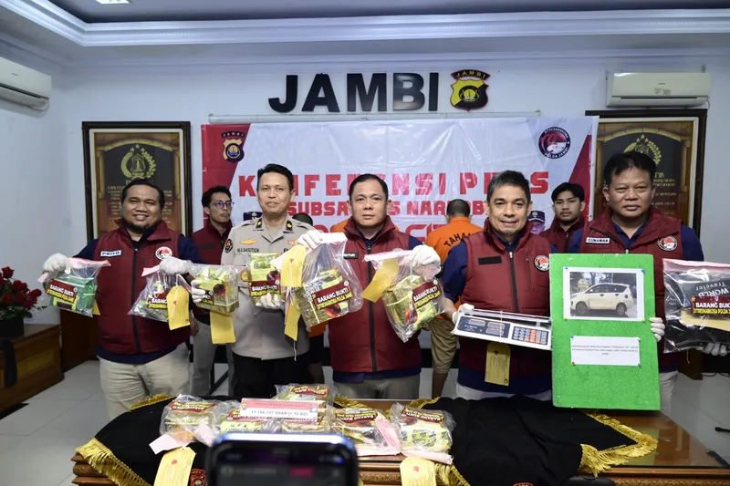 Polda Jambi Sita 12 Kg Sabu dari Sindikat Narkoba Internasional