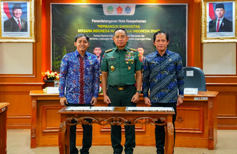 Kolaborasi TNI dan Kementerian Kehutanan Memelihara Hutan 