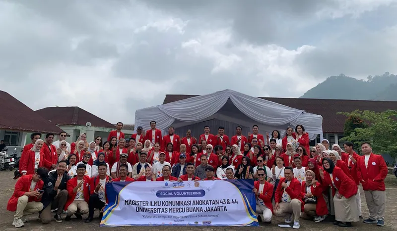 Mercu Buana Edukasi Siswa SMKN 1 Gegerbitung soal Bijak Bermedsos