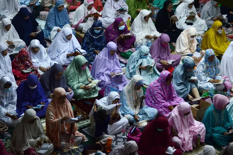 Doa Malam Nisfu Sya'Ban Lengkap Arab, Latin, dan Terjemahan dan 3 Praktik Sunnah