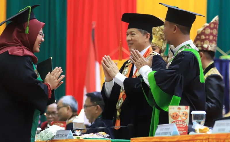 1.691 Lulusan Usk Diwisuda, 8 Di Antarananya Mahasiswa Asal Luar Negeri