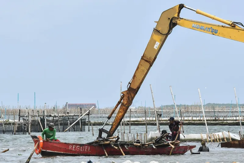 Jawa Barat DPRD menghargai penghancuran pagar laut secara mandiri