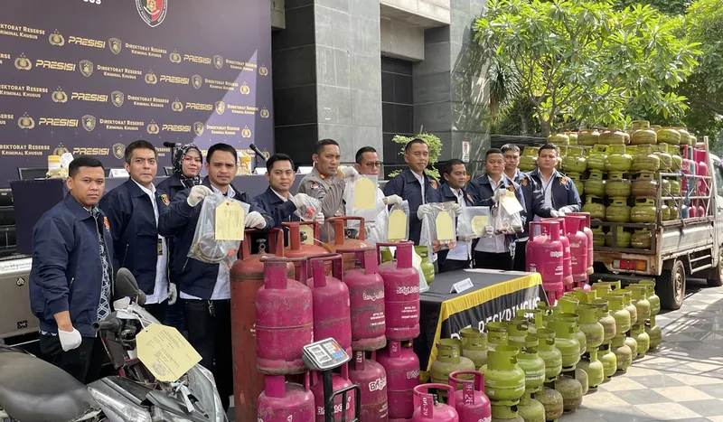 Polda Metro Jaya Bongkar Praktik Pengoplosan Tabung Gas Elpiji 3 Kg