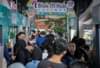 Image 41: Para penjual UMKM menjajakan dagangannya di Blok M Hub Kuliner di kawasan Blok M, Jakarta, Sabtu (14/6/2025)