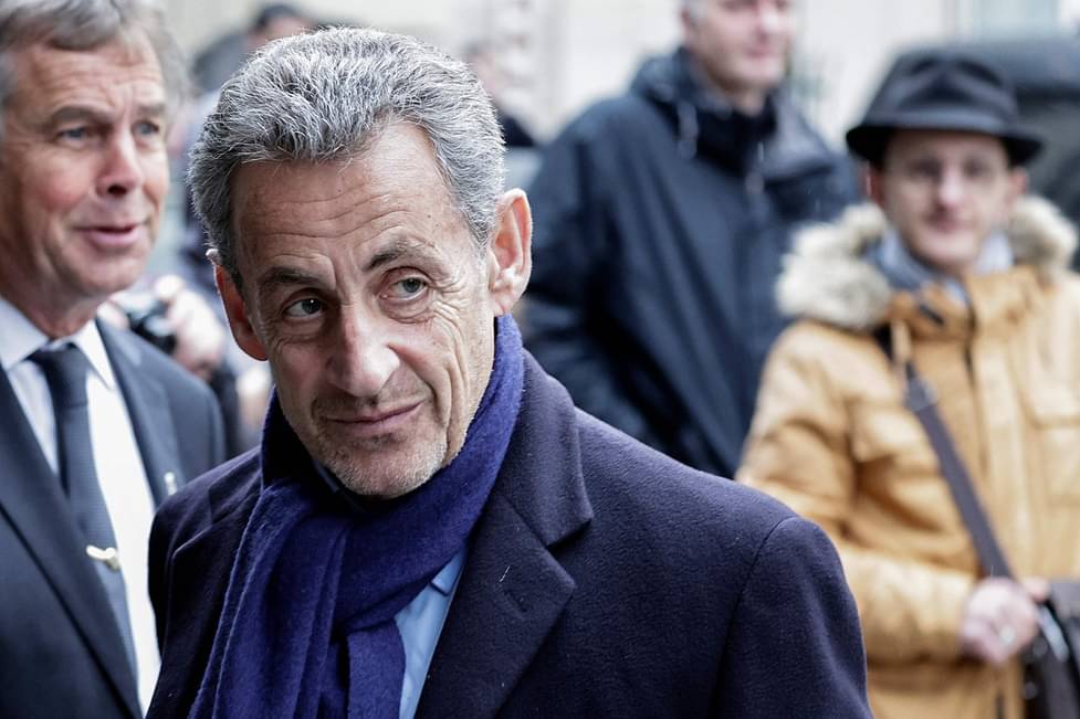 Mantan Presiden Prancis Nicolas Sarkozy Divonis 5 Tahun Penjara dalam Kasus  Dana Gelap dari Gaddafi