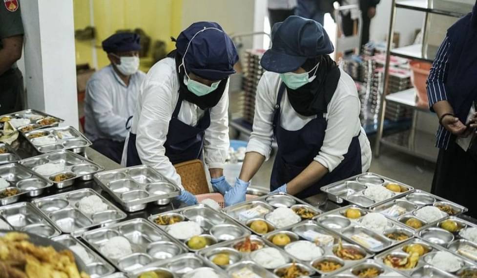  Sertifikasi Bukti Pemerintah Tingkatkan Kualitas MBG Sesuai Standar