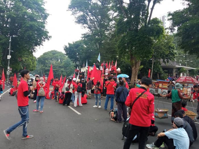 Buruh Minta Dedi Mulyadi tak Ubah Rekomendasi UMK