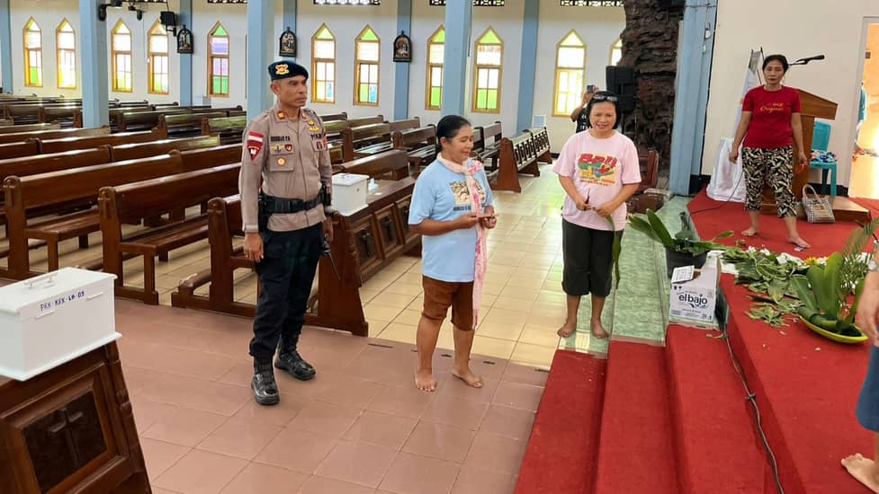 Ratusan Gereja Dipantau, Brimob Intensifkan Patroli Kamis Putih di Labuan Bajo Marianus
