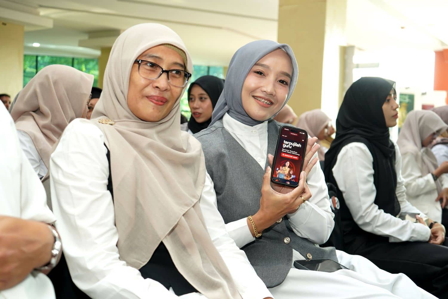 Kegiatan roadshow Program Terpujilah Guru Telkomsel di Sumedang