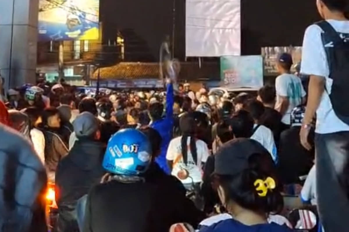 Suasana konvoi kemenangan Persib Bandung di Kota Tasikmalaya