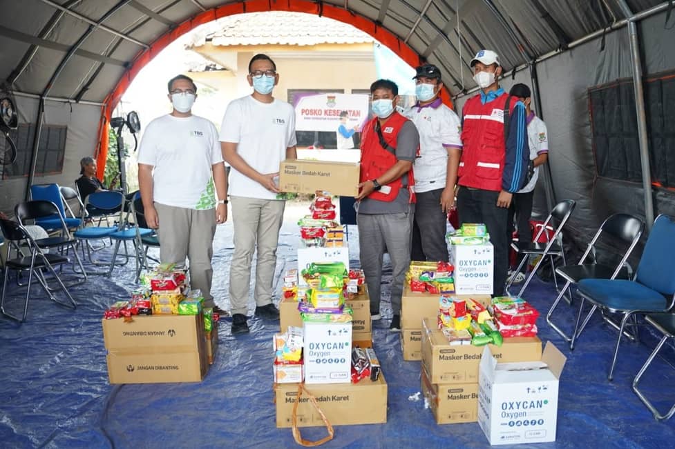 Bantuan Mulai Disalurkan kepada Warga Korban Kebakaran TPA Jatiwaringin